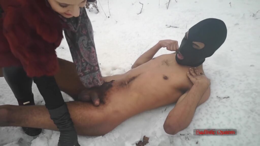 Mistress Luna – Boot Domination In The Freezing Snow (ballbusting & Cbt Trampling)