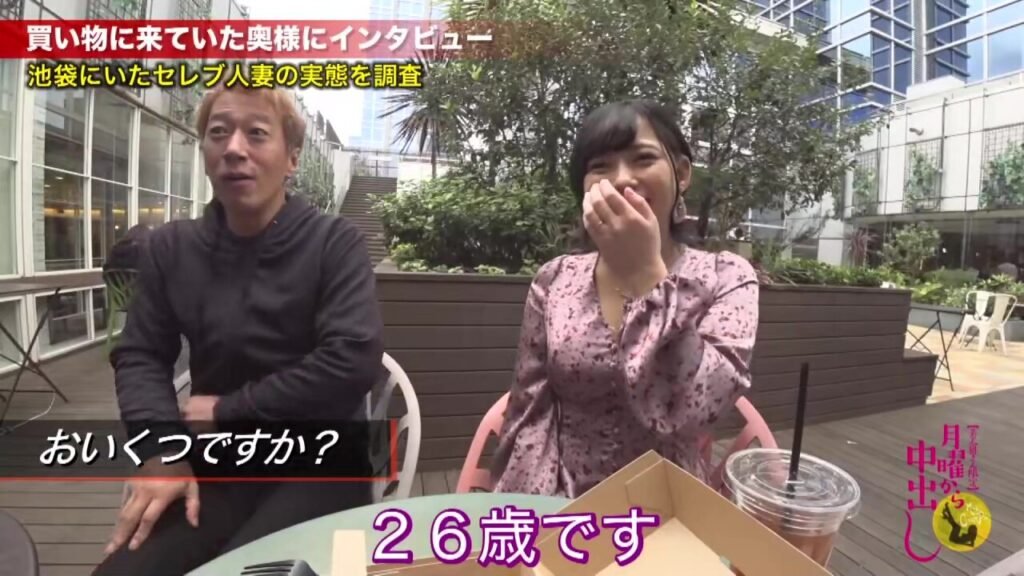 0010976_不倫 素人 接吻などが含まれている