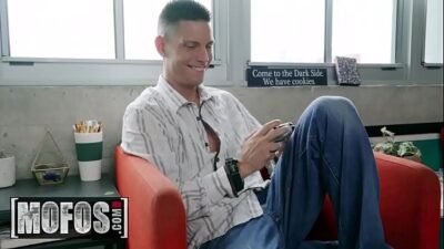 Pervs on Patrol – (Amirah Adara) – Mystery Massage – MOFOS