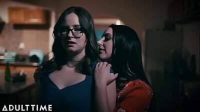 TRUE LESBIAN Suburban Wife Jay Taylor Can’t Take Eyes Off Angela White