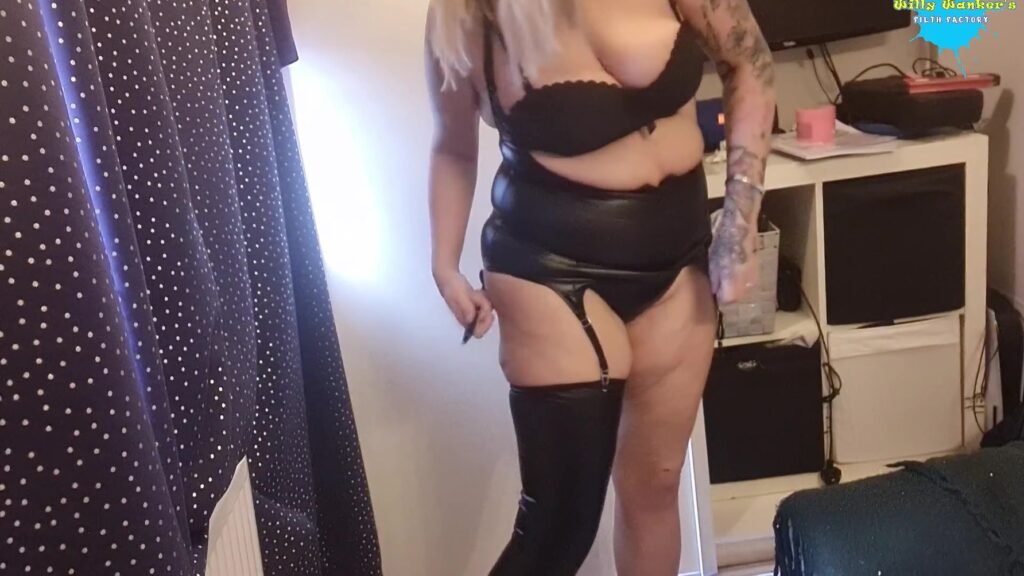 Amateur Couple Open Up There New Sex Toys