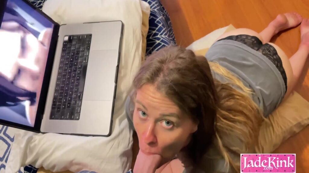 Amateur Couple Watching Porn While Wife Sucking Dick 5 Min