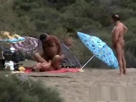 Amateur swingers on the beach