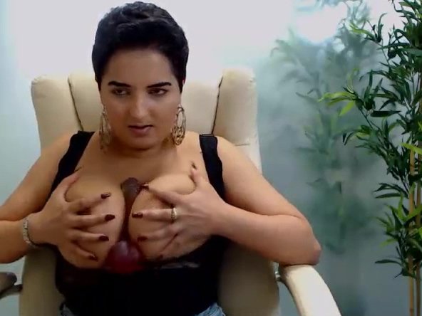arab milf big tits talk italian boyfriend