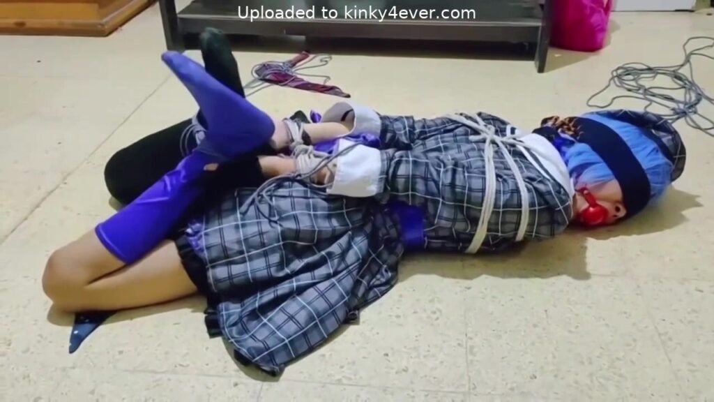 Indo Cosplay Bondage