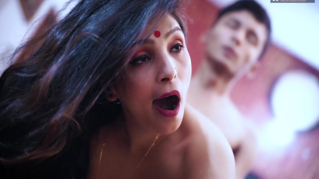 Jawan Tharki Sauteli Maa Ko Chahiye Sautela Chote Bete Ka Lund Aur Dono Ne Panu Dekhte Huye Kia Chodan Chudai