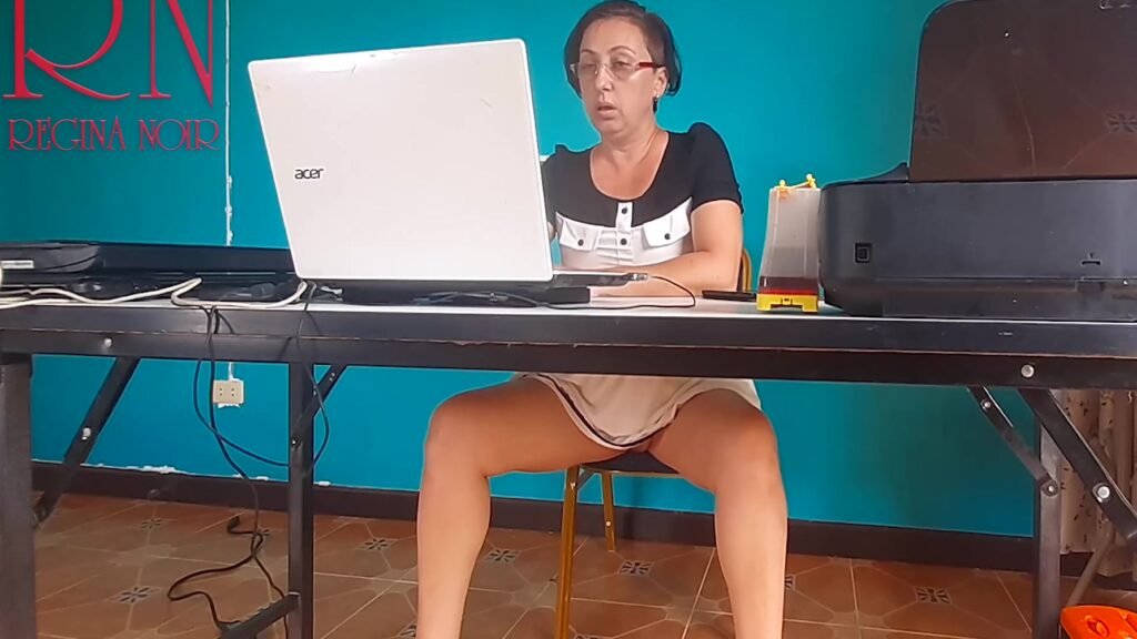 Sexretary No Panties Secretary Nude Secretary In The Office 2