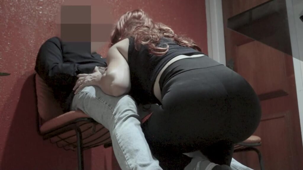 She Sucks The Guys Dick At The Reception